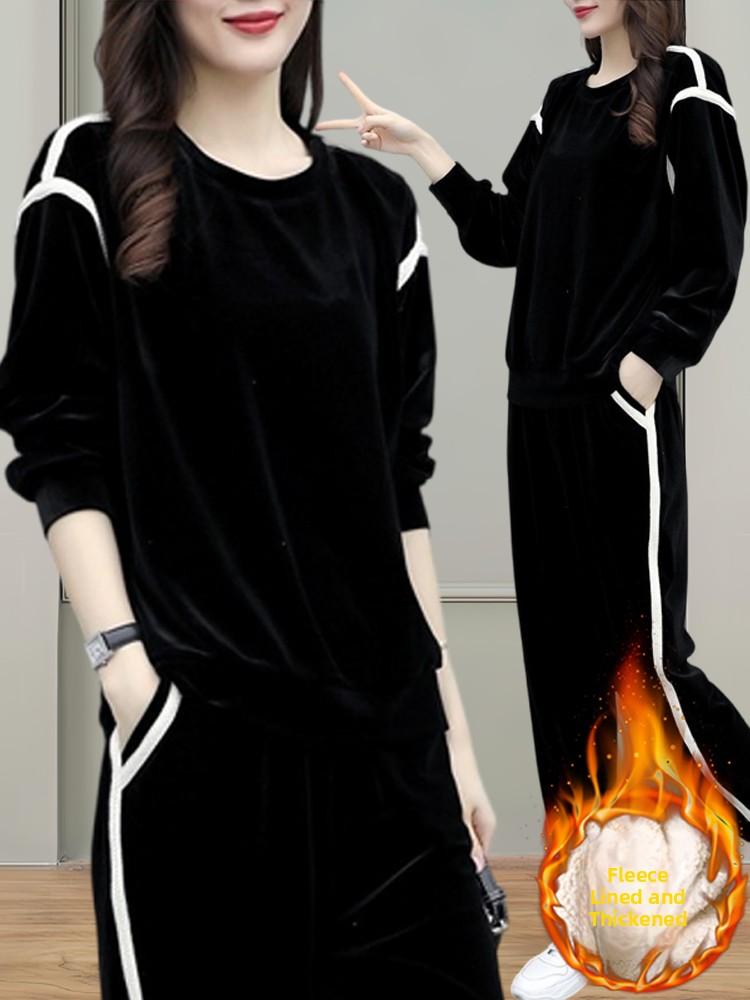 Women Fashion Over The Years - Elegante Completo Sportivo in Puro Cotone