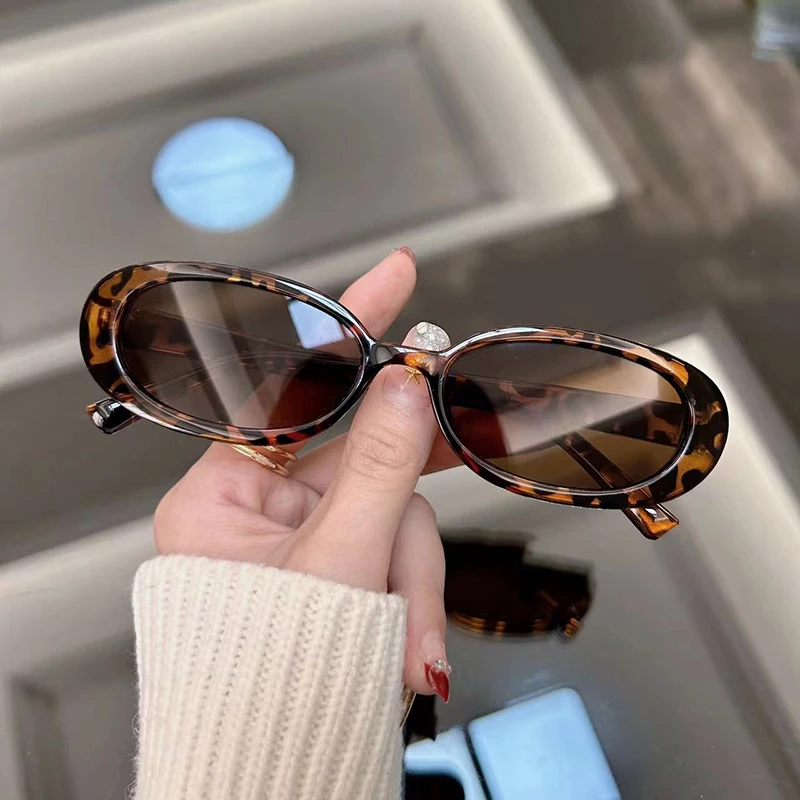 Nuovi Occhiali da Sole Ovali V - Women'S Fashion Eyeglass Frames recensione e prezzo